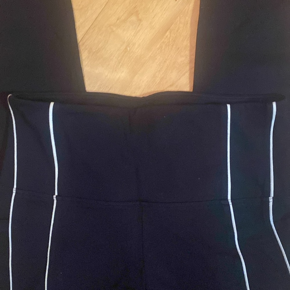 NWOT Victoria's Secret black PINK Yoga Pants - Picture 5 of 8